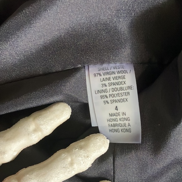 🖤 SOLD 🖤 Black Fitted Wool Blazer Jacket with Lace Trim by Elie Tahari ~ 4 - Picture 13 of 14